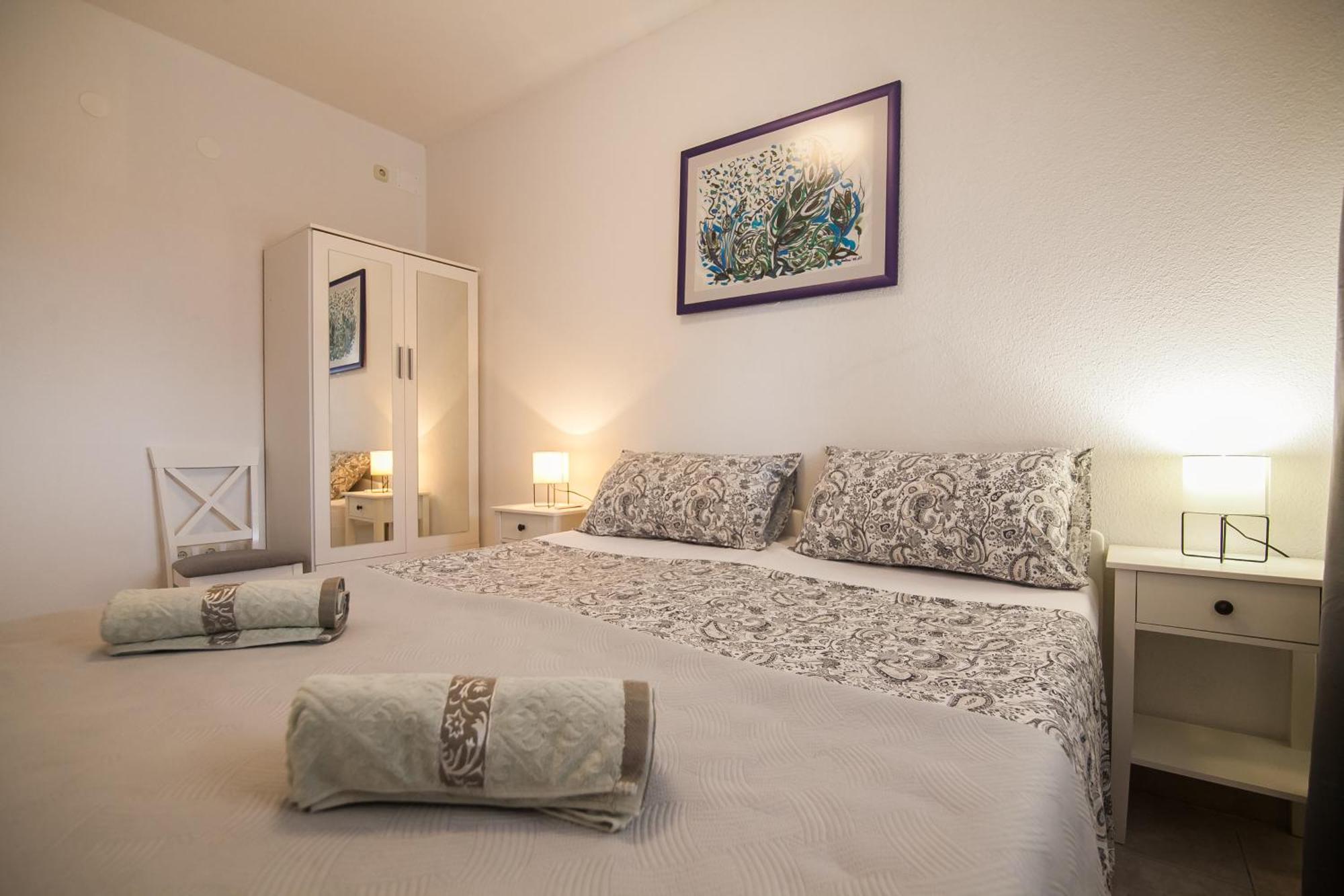 Apartments Paula Bol Extérieur photo