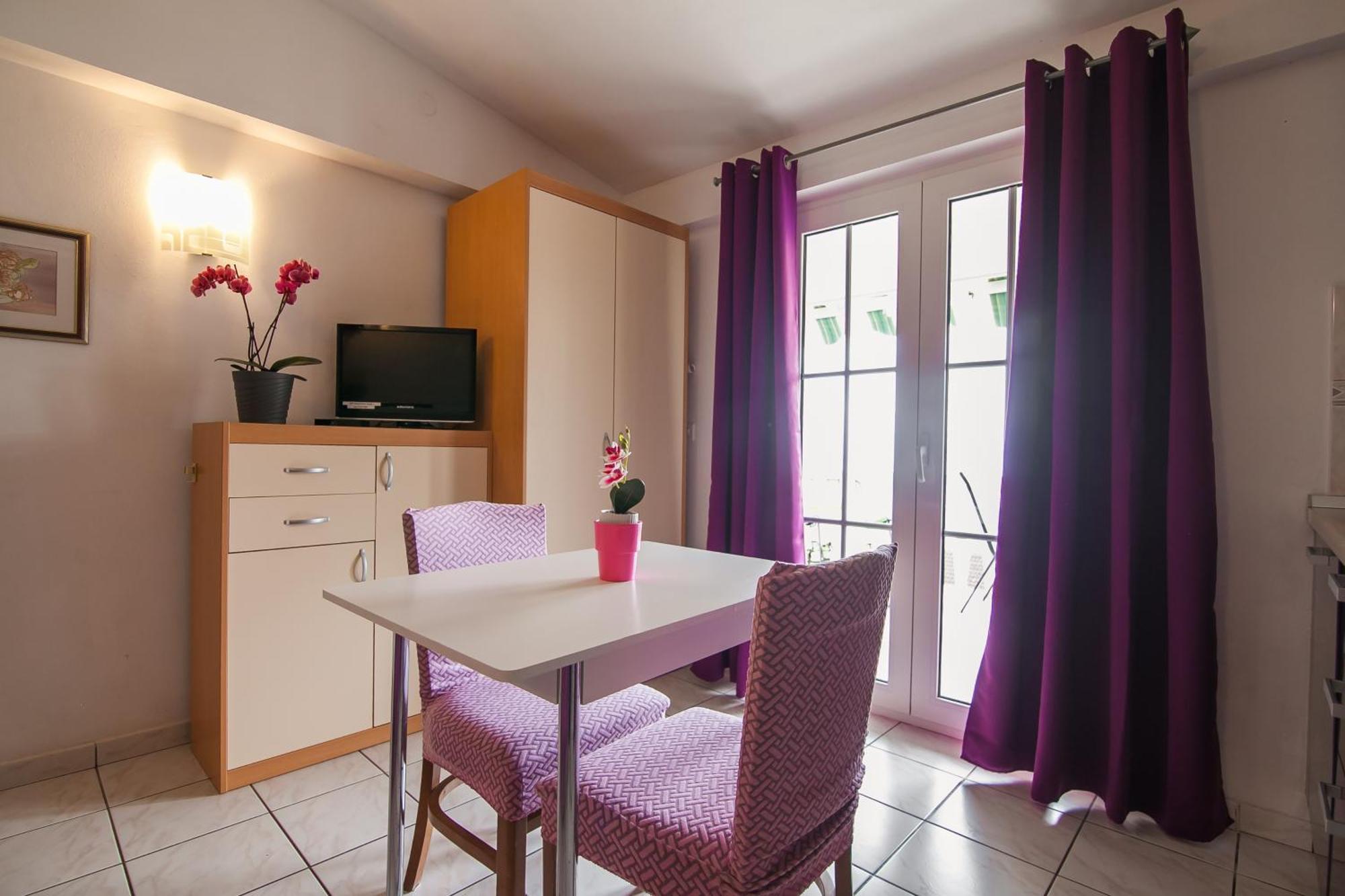 Apartments Paula Bol Extérieur photo